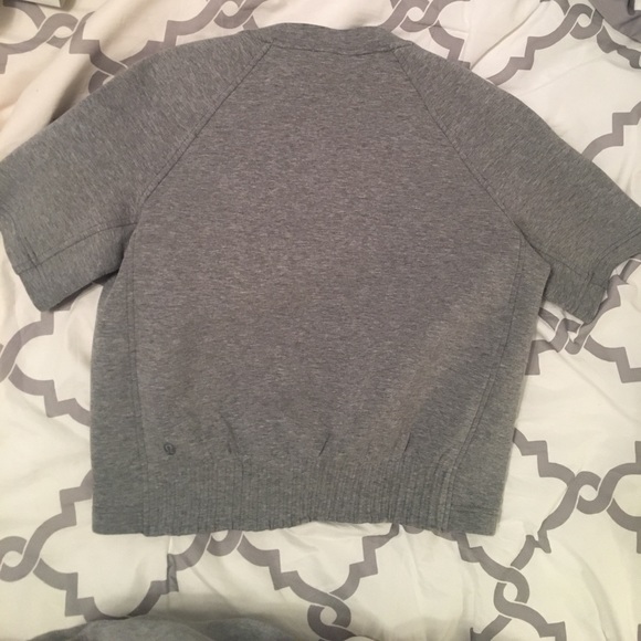 Lululemon shirt - Picture 2 of 3